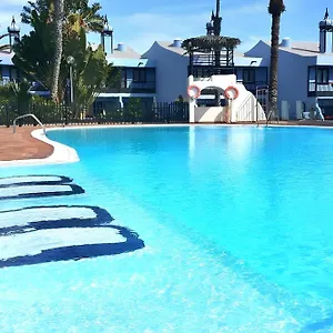 Vistas De Ensueno Al Mar En Villa
